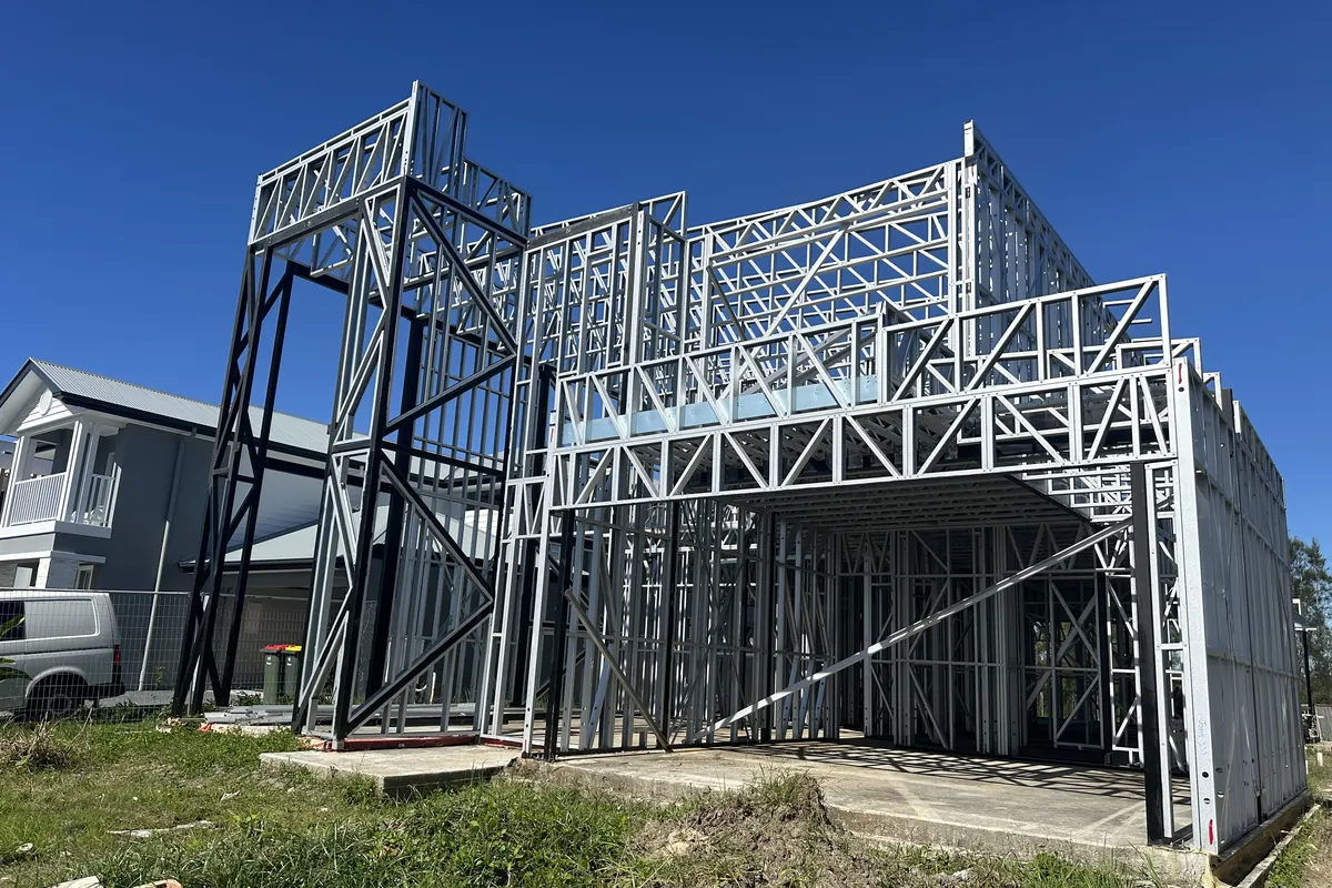 Reinforcement and formwork set out before a concrete slab pour, checked against a trade quality checklist